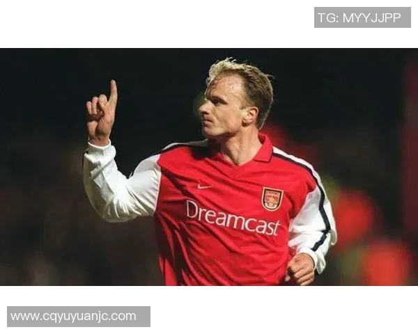 博格坎普的绝妙触球与无懈可击的射门技艺解析