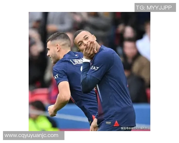 法甲足球明星独特招牌动作解析与精彩瞬间回顾